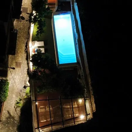 Guest house Oikos & Rooftop