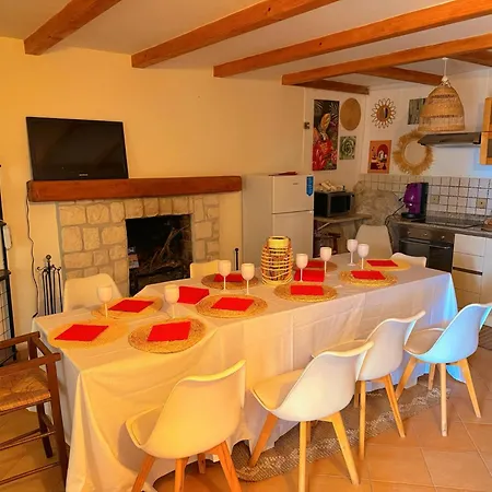 Affittacamere Oikos & Rooftop 4*